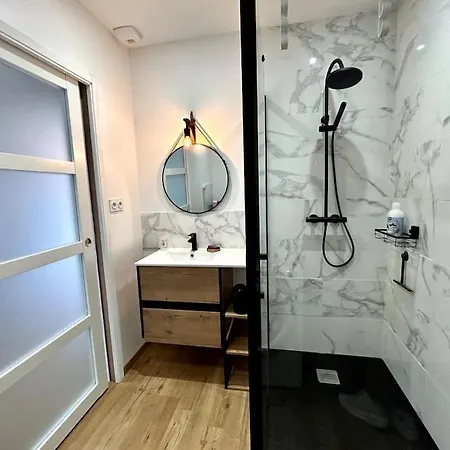 Le Petit Nid Douillet - Maison Avec Vu Sur Le Pont Transbordeur Echillais